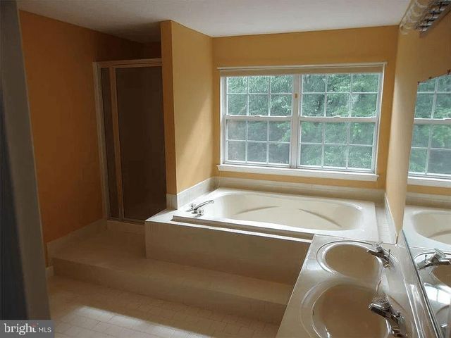 11406 FORT SARATOGA CT, Fort Washington, MD 20744