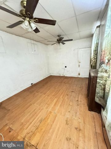 110 DIAMOND ST, Philadelphia, PA 19122