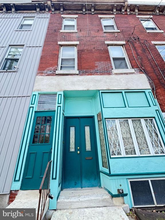 110 DIAMOND ST, Philadelphia, PA 19122