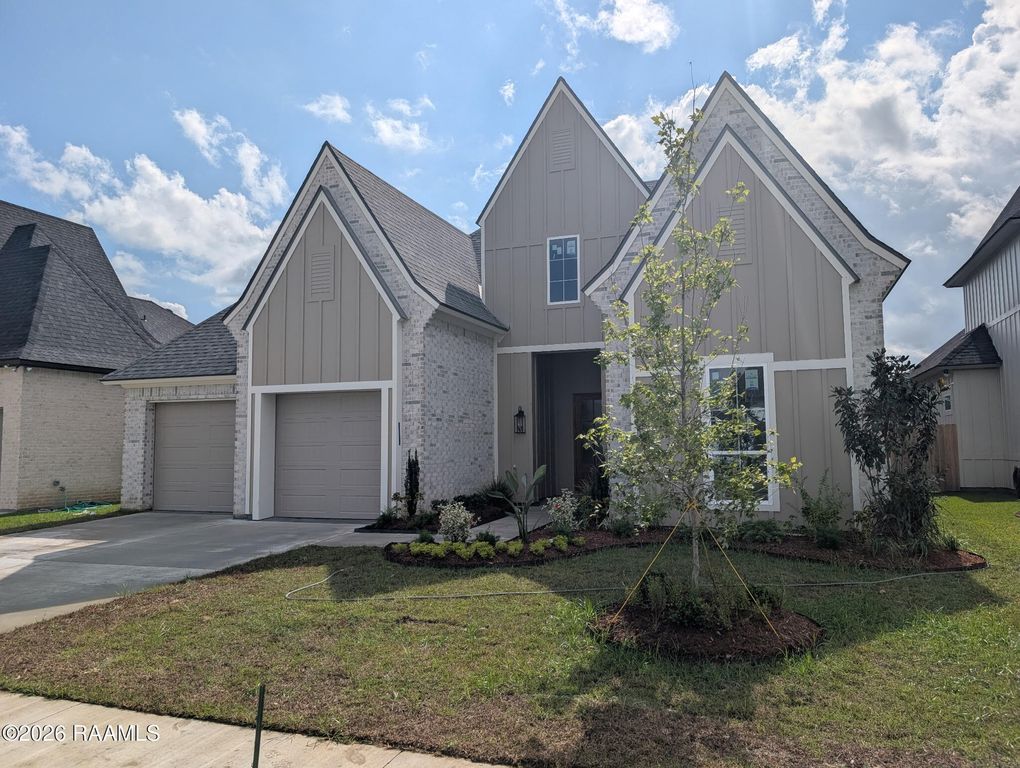 208 Amsterdam Avenue, Youngsville, LA 70592
