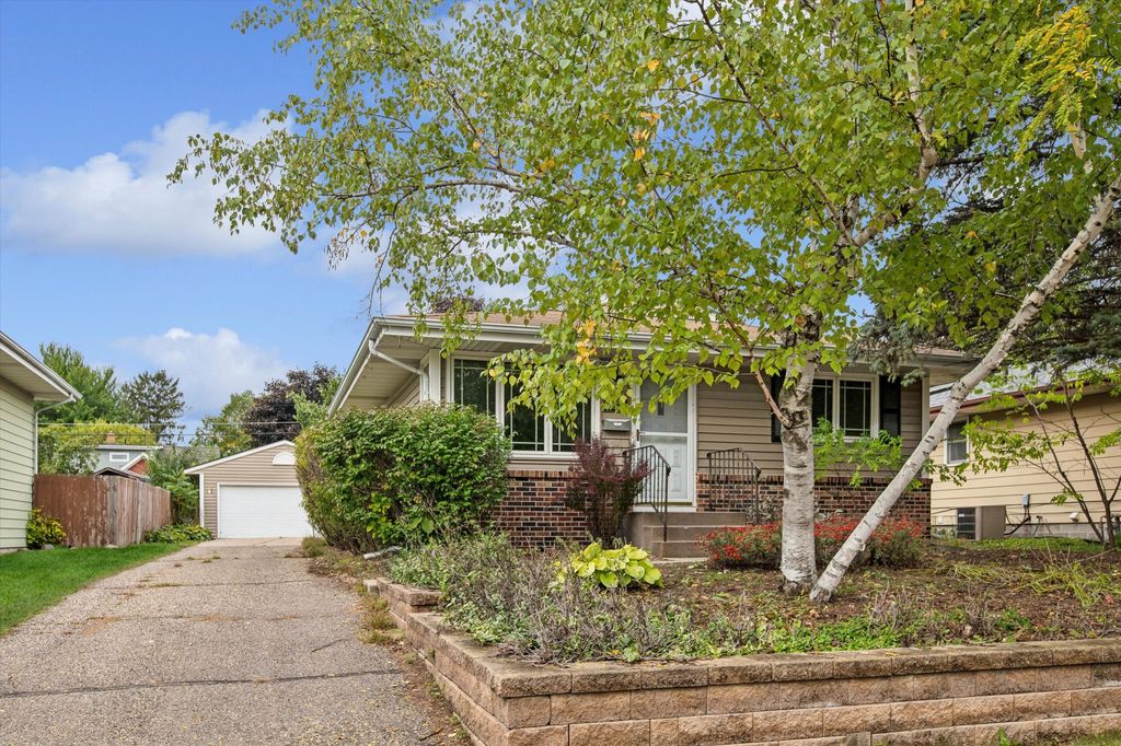 1493 Arundel Street, Saint Paul, MN 55117 — exterior