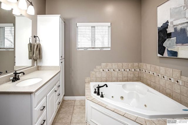 512 5th Street, Yutan, NE 68073