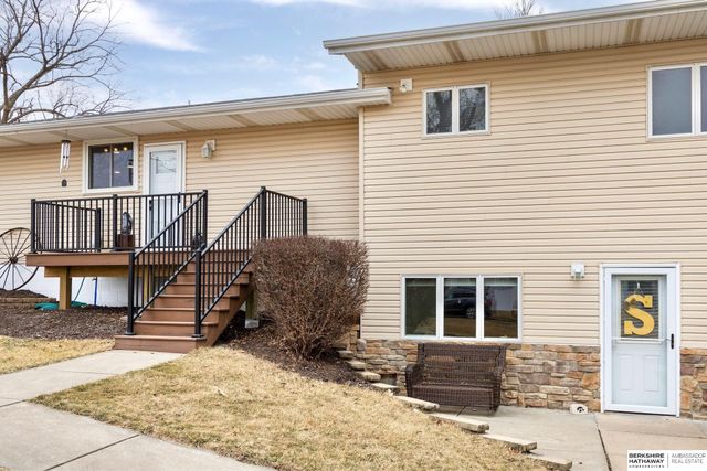 512 5th Street, Yutan, NE 68073