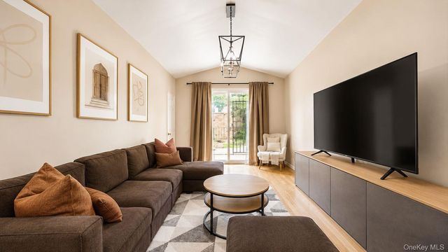 143-18 84th Avenue, Briarwood, NY 11435