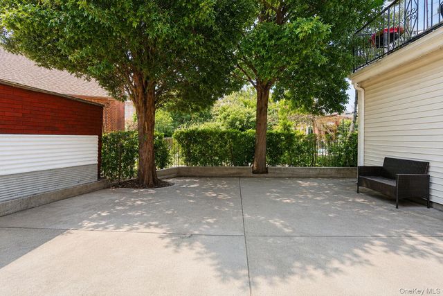 143-18 84th Avenue, Briarwood, NY 11435
