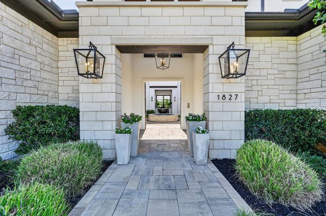 1827 Seville Cove, Westlake, TX 76262