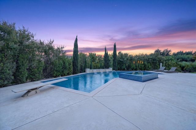 1827 Seville Cove, Westlake, TX 76262