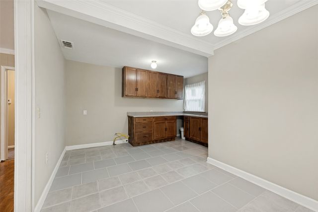 1225 W Boyce Avenue, Fort Worth, TX 76115