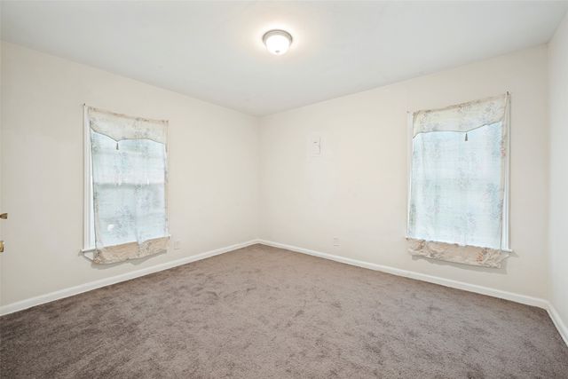 1225 W Boyce Avenue, Fort Worth, TX 76115