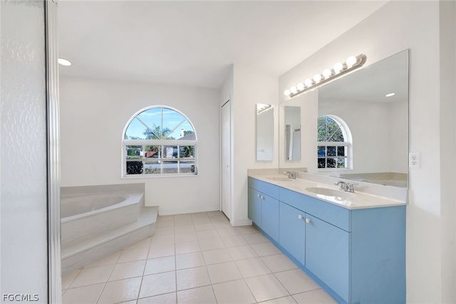 6740 Blake Pledger CT, North Fort Myers, FL 33917