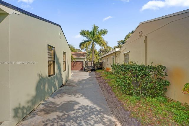 1520 NW 3rd Ave, Fort Lauderdale, FL 33311