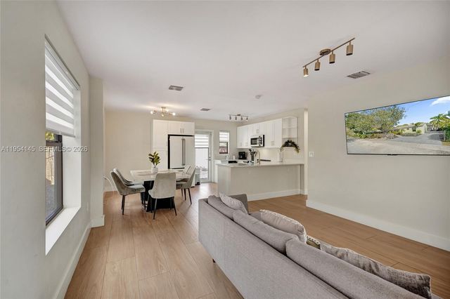 1520 NW 3rd Ave, Fort Lauderdale, FL 33311