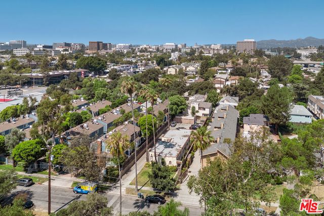 271 N Holliston Avenue A, Pasadena, CA 91106