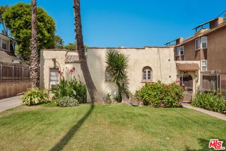 271 N Holliston Avenue A, Pasadena, CA 91106