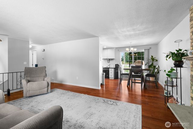 2309 31st Avenue SE, Puyallup, WA 98374