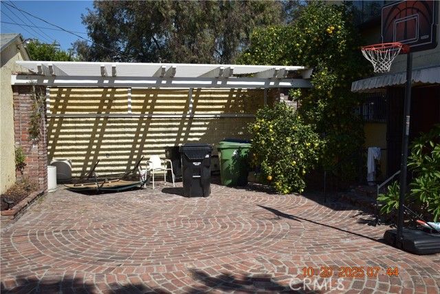 1009 S Rimpau, Los Angeles, CA 90019