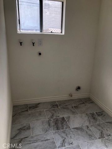 1009 S Rimpau, Los Angeles, CA 90019