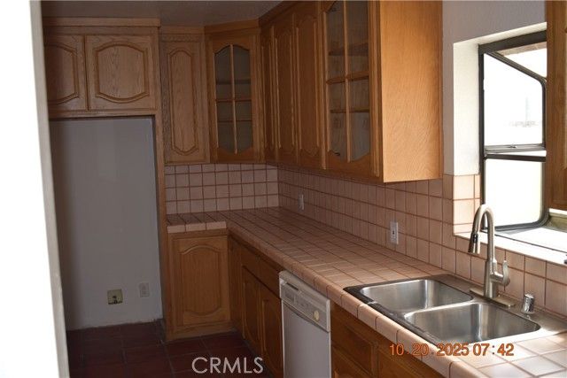 1009 S Rimpau, Los Angeles, CA 90019