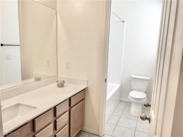 142 Antimony Avenue, Las Vegas, NV 89183