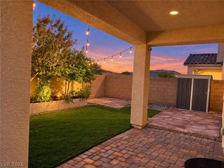 142 Antimony Avenue, Las Vegas, NV 89183