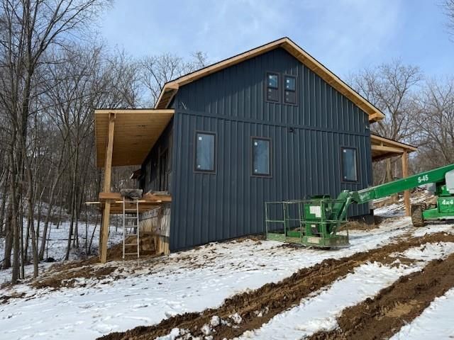 E2053 Fawn Court, La Valle, WI 53941