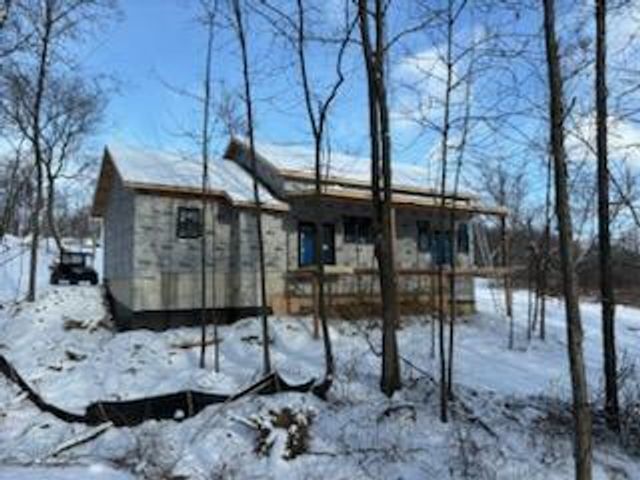 E2053 Fawn Court, La Valle, WI 53941