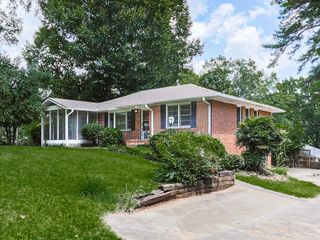 291 Sourwood Drive, Marietta, GA 30062