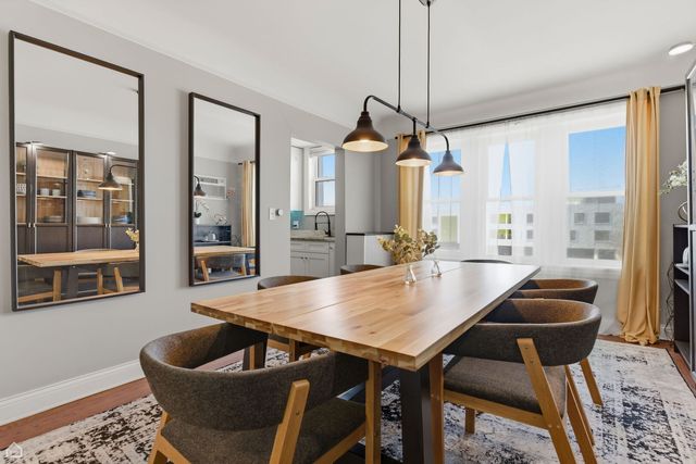 2331 W Farwell Avenue 3N, Chicago, IL 60645