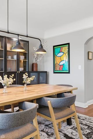 2331 W Farwell Avenue 3N, Chicago, IL 60645