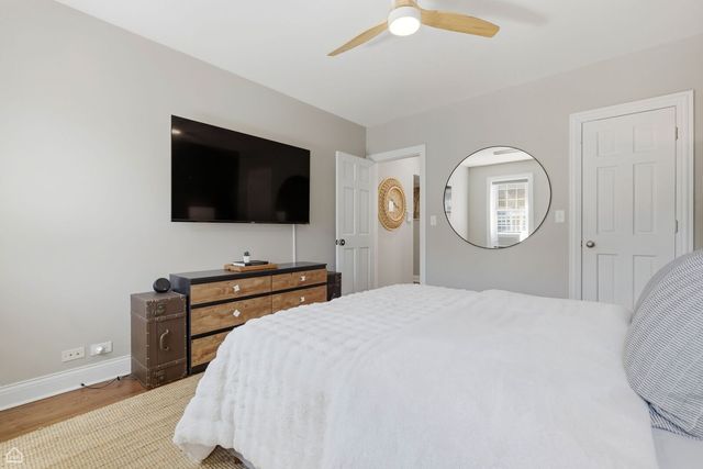 2331 W Farwell Avenue 3N, Chicago, IL 60645