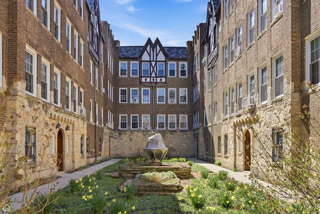 2331 W Farwell Avenue 3N, Chicago, IL 60645