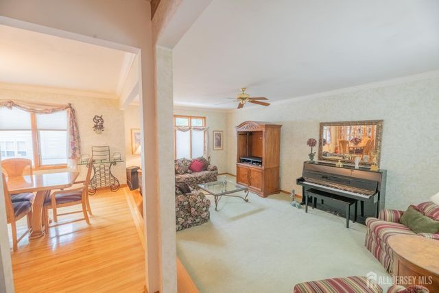 3817 Park Avenue, Edison, NJ 08820