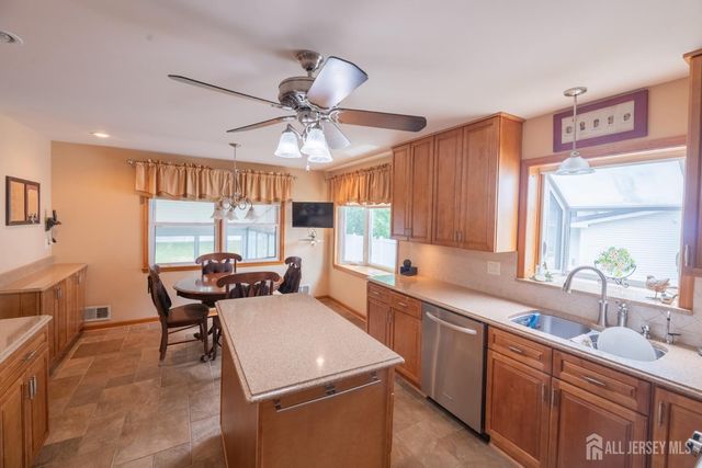 3817 Park Avenue, Edison, NJ 08820