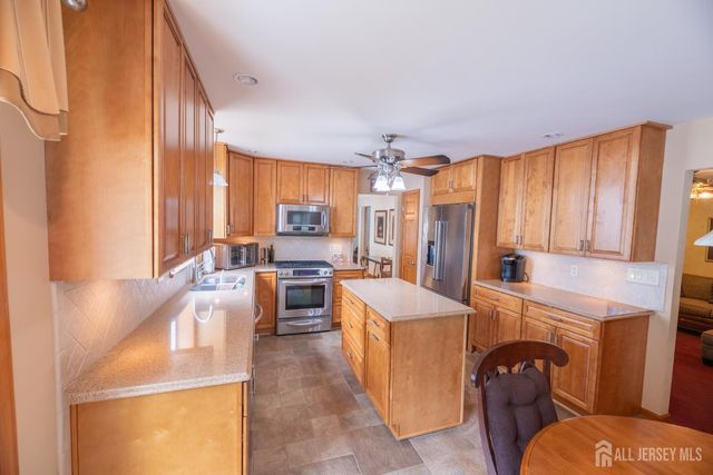 3817 Park Avenue, Edison, NJ 08820