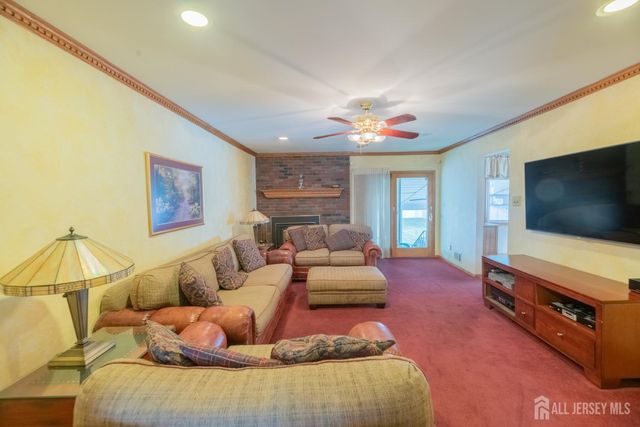 3817 Park Avenue, Edison, NJ 08820