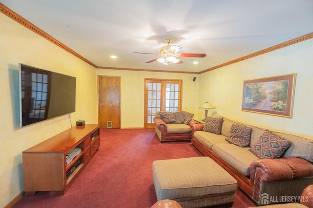 3817 Park Avenue, Edison, NJ 08820
