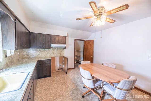 3817 Park Avenue, Edison, NJ 08820