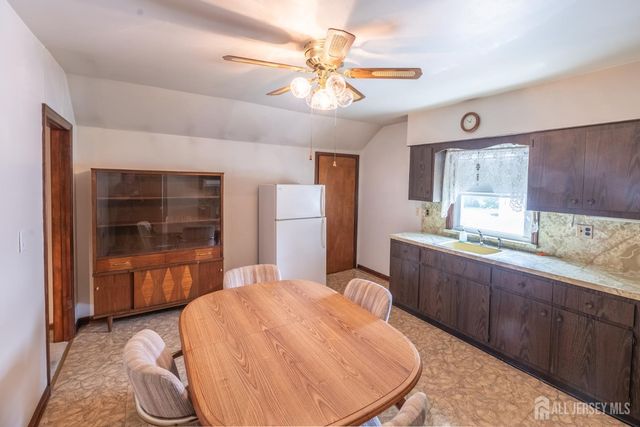 3817 Park Avenue, Edison, NJ 08820