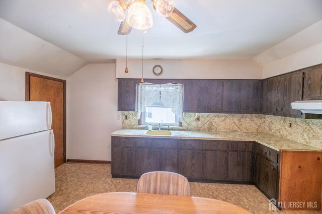 3817 Park Avenue, Edison, NJ 08820