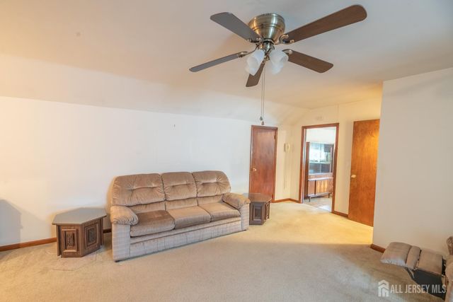 3817 Park Avenue, Edison, NJ 08820