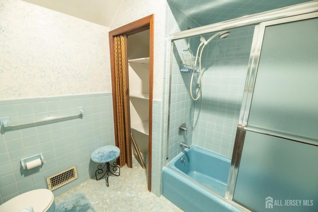 3817 Park Avenue, Edison, NJ 08820