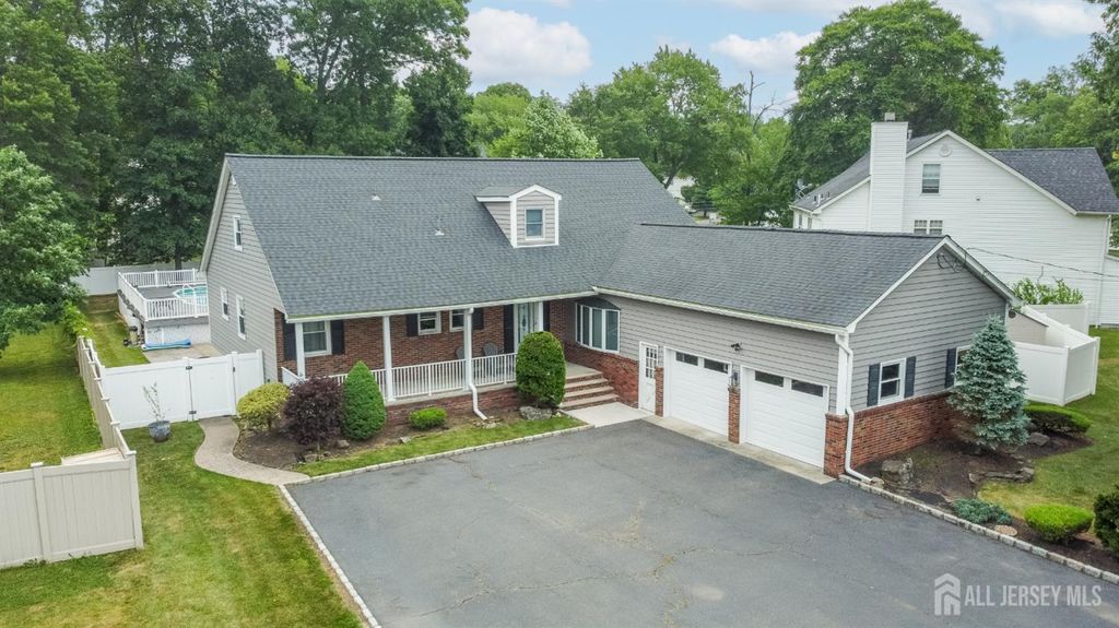 3817 Park Avenue, Edison, NJ 08820
