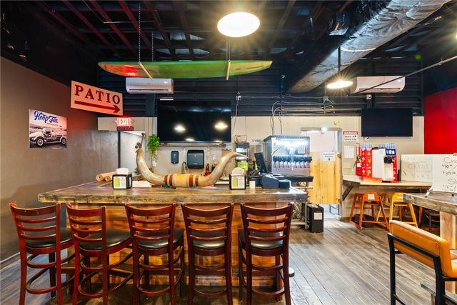 337 S Commercial St, Aransas Pass, TX 78336