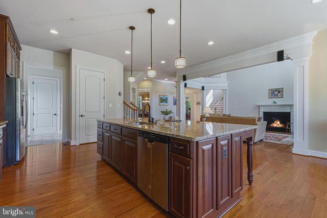 11849 PEPPERVINE DR, Clarksburg, MD 20871