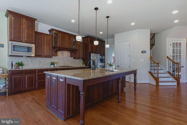 11849 PEPPERVINE DR, Clarksburg, MD 20871