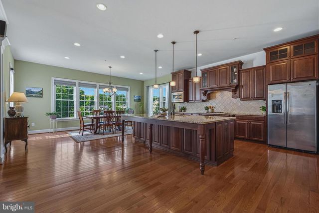 11849 PEPPERVINE DR, Clarksburg, MD 20871