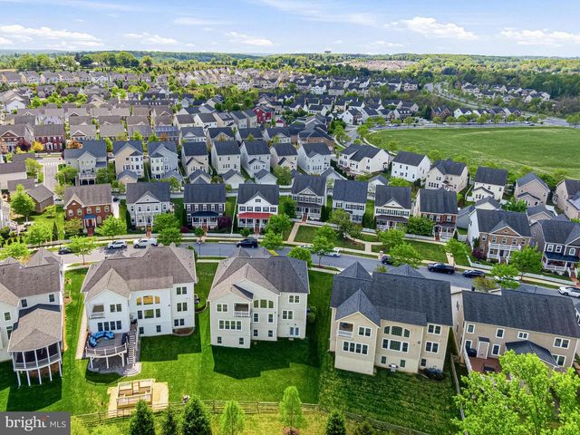 11849 PEPPERVINE DR, Clarksburg, MD 20871