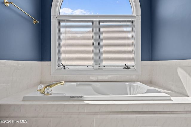 2267 Waterford Drive, Winterville, NC 28590