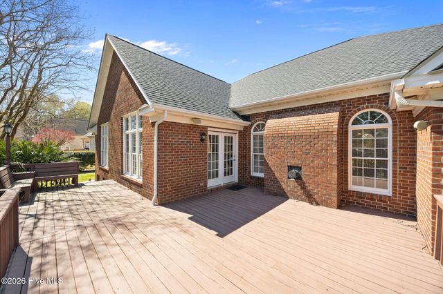 2267 Waterford Drive, Winterville, NC 28590