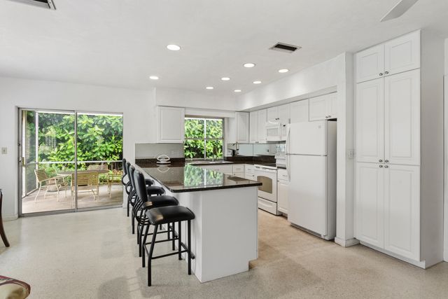 91 SW 11th Avenue, Boca Raton, FL 33486